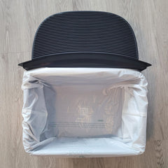 EcoLeo heavy-duty liner supports heavy clumps for quick cleanup.
