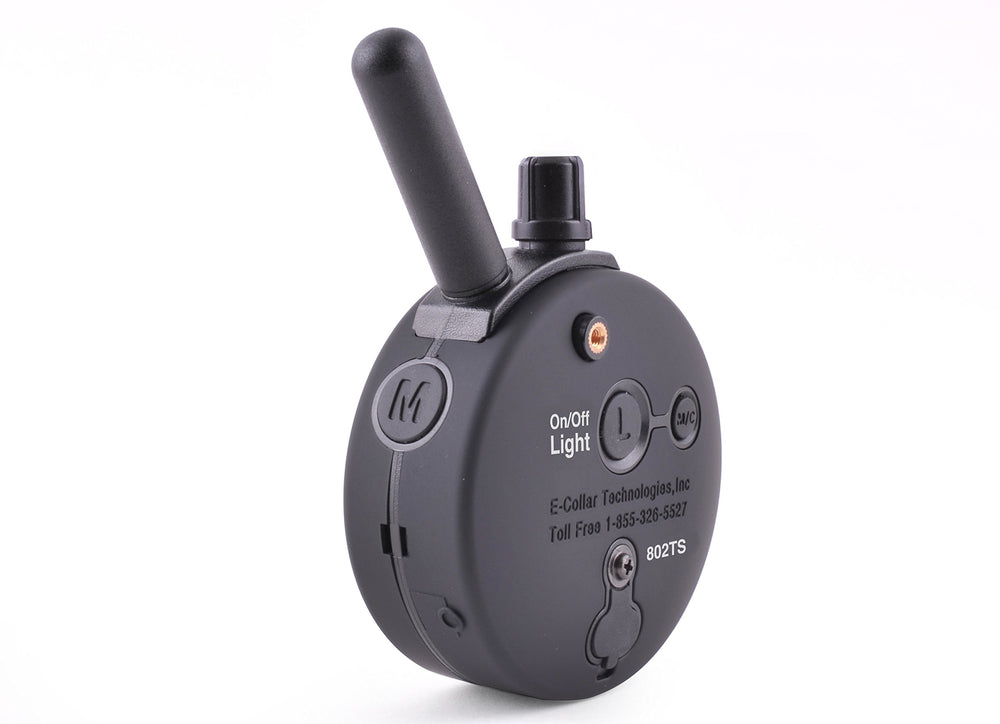 Educator ET-802 night-light and beeper help locate dogs after dark.