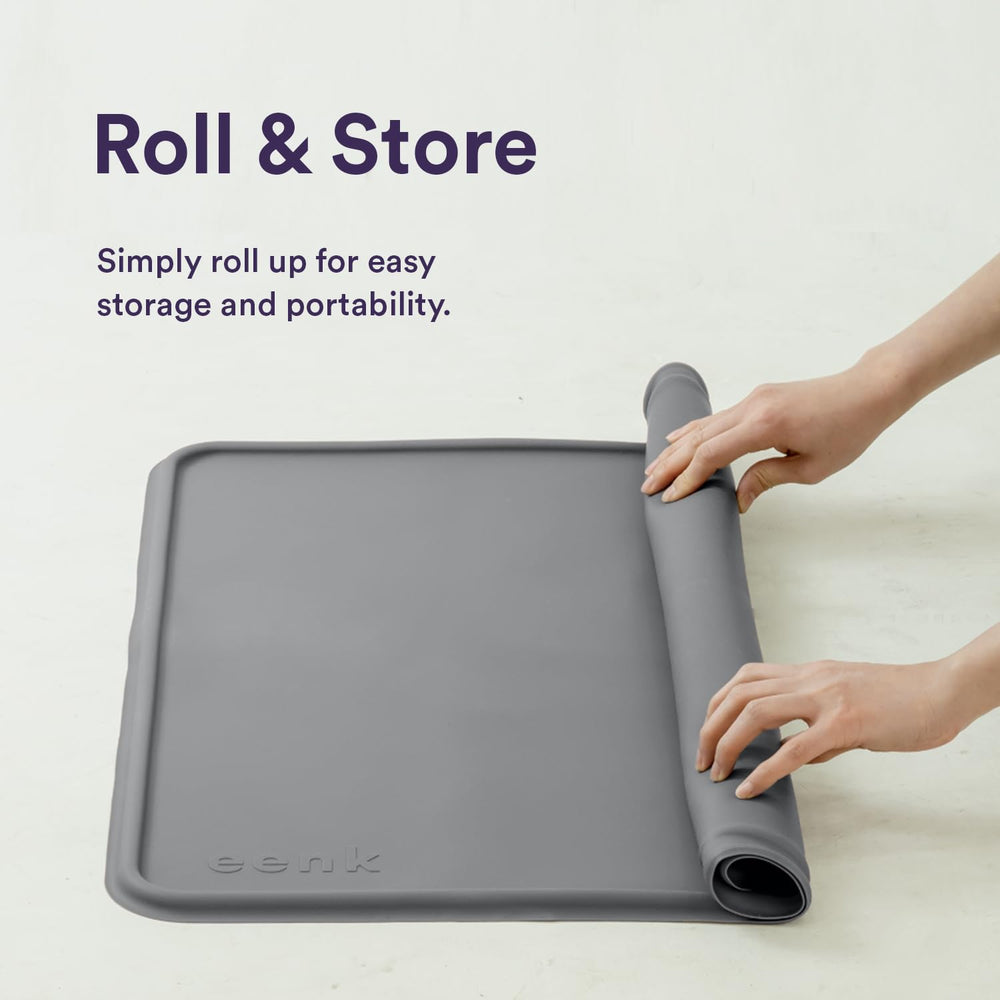 eenk small-size tray fits 21x21 to 22x22 inch pads.