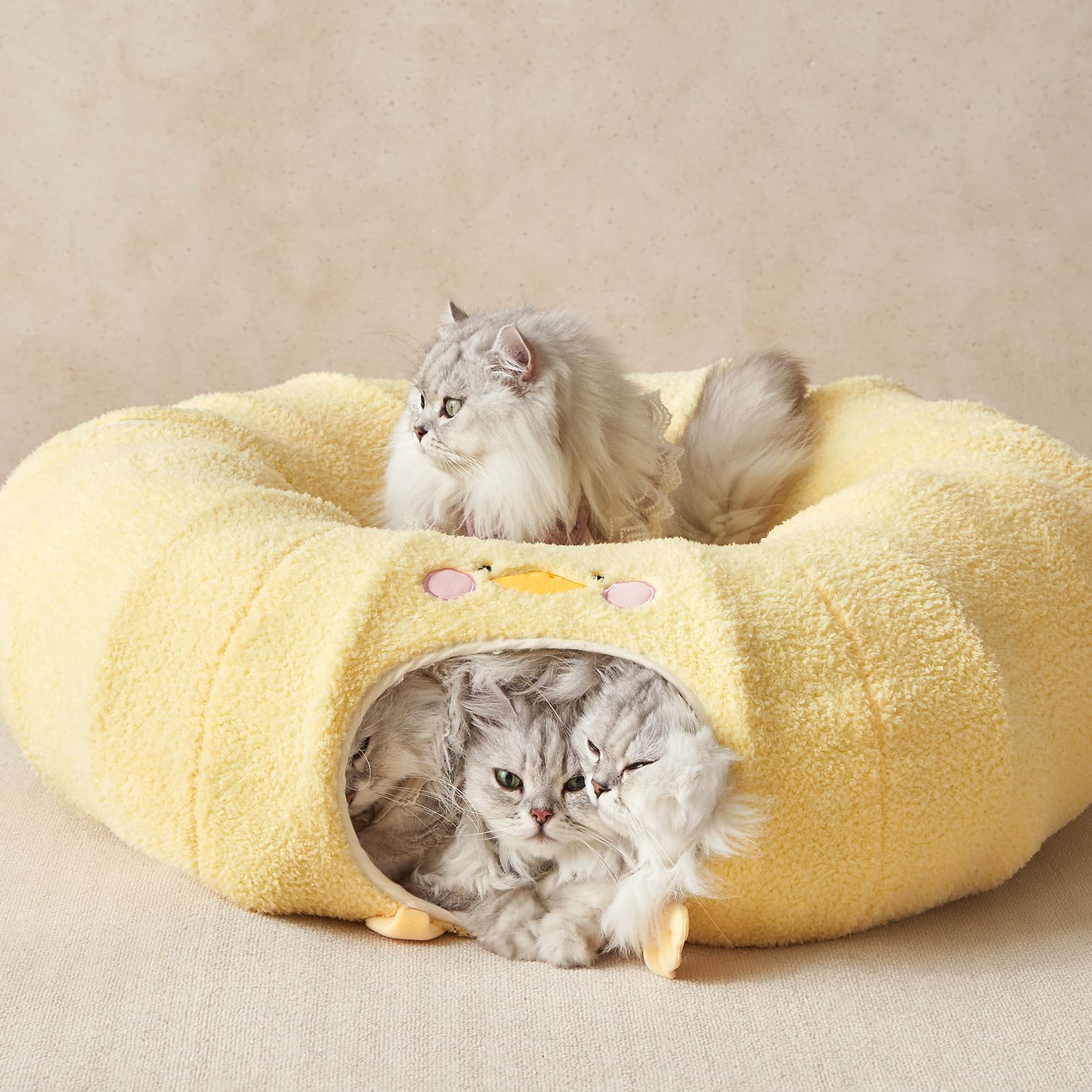 EHEYCIGA cat tunnel provides a cozy hideaway for kittens, cats, and small pets.