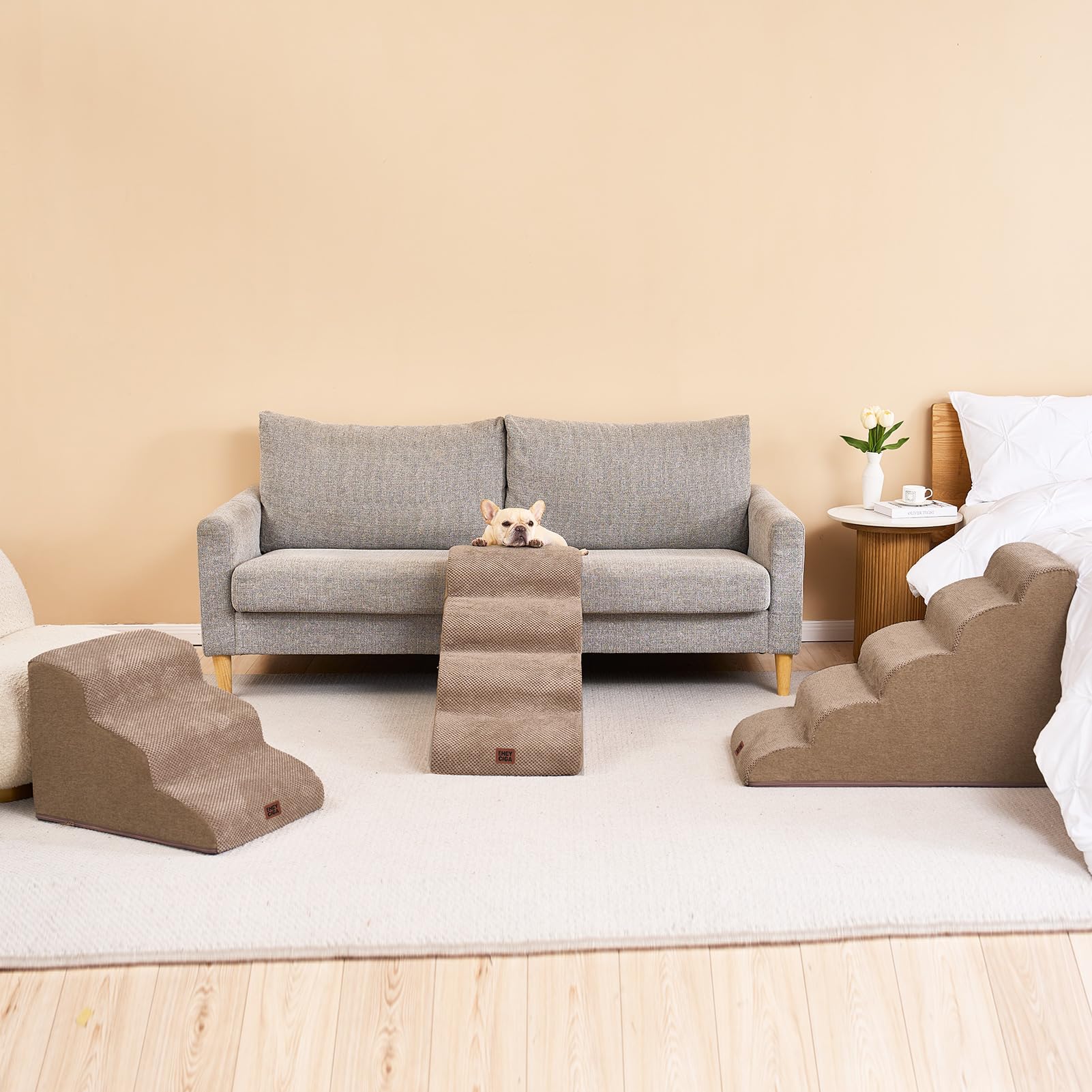 EHEYCIGA curved dog stairs 4-step in camel color living room scene.