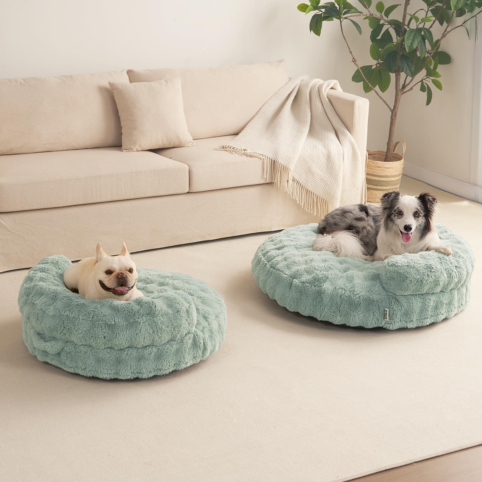EHEYCIGA easy-clean pet bed with washable cover and liner.