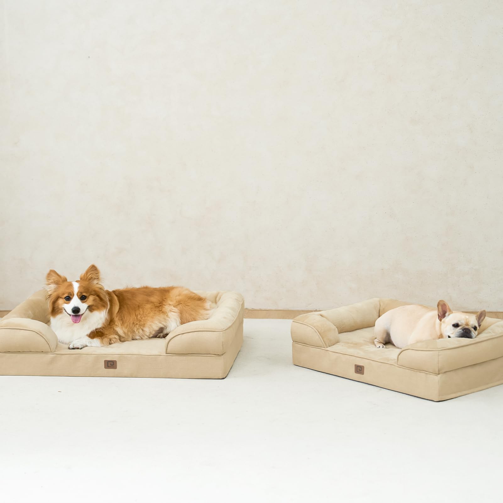 EHEYCIGA offers medium to XL sizes for different dog breeds.