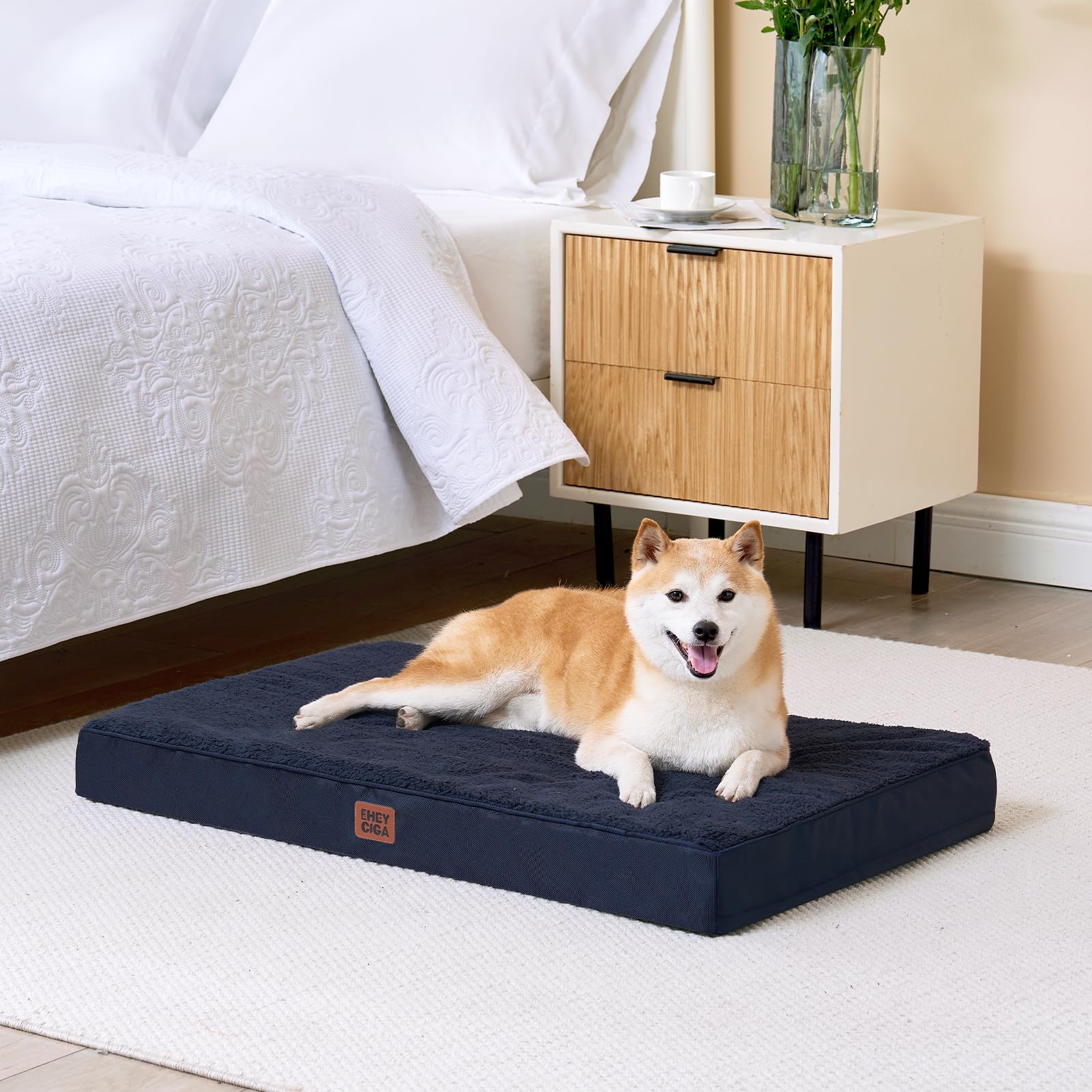 EHEYCIGA orthopedic bed sizes accommodate kennels crates or floor spaces.