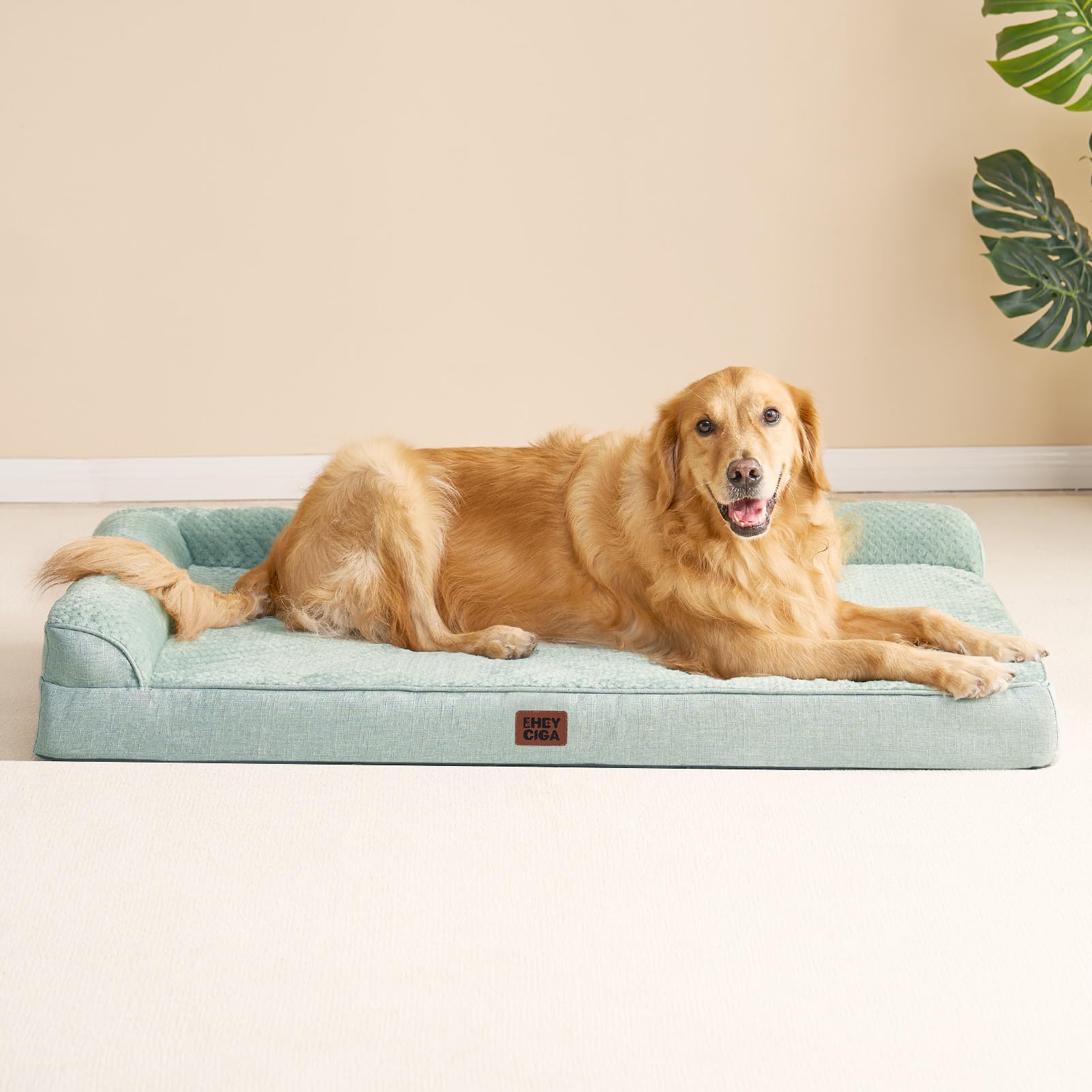 EHEYCIGA Plush soft flannel surface invites comfortable lounging.