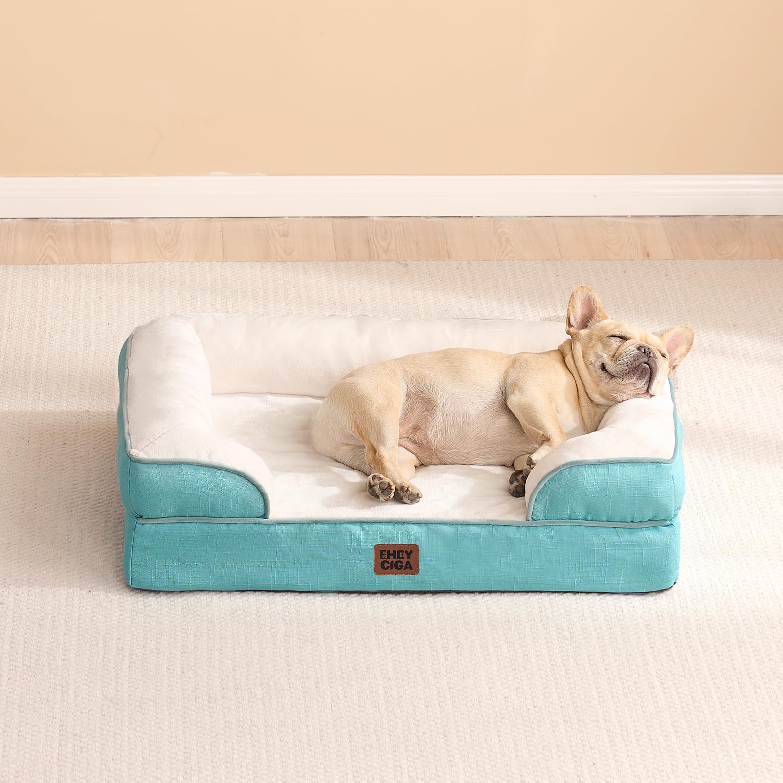 EHEYCIGA soft fleece sleep surface delivers inviting comfort.
