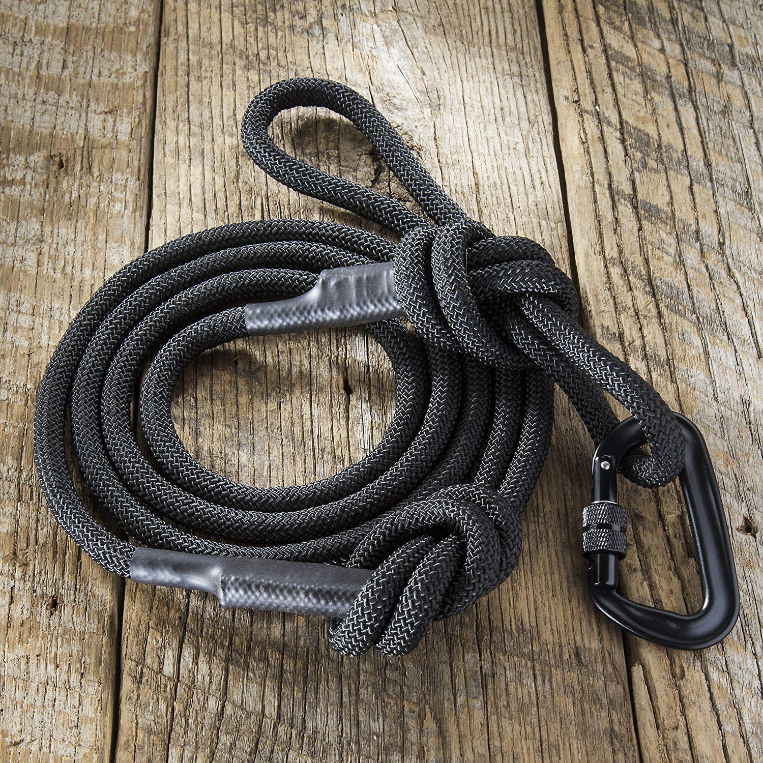 Embark Pets Adventure Pro Leash 6-foot length enables versatile control during walks and hikes.