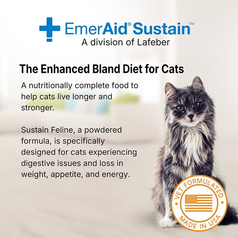 emeraid Sustain cat food pour demonstrates quick-access, high-energy formula.