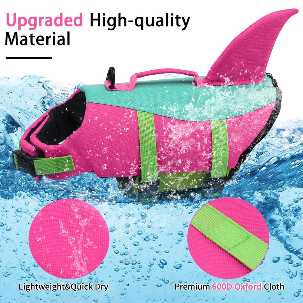 EMUST dog life jacket rescue handle enables quick rescue in water.