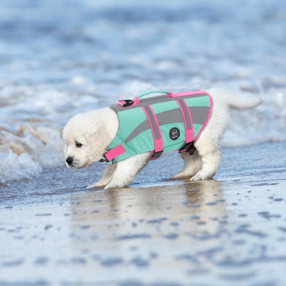 EMUST waterproof-breathable fabric keeps dogs buoyant and dry between splashes
