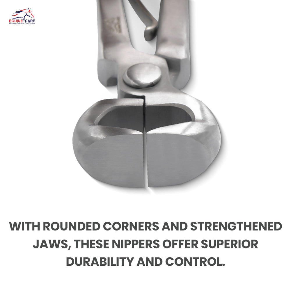 Equine Care chrome vanadium jaws with rounded corners reduce snag risk during trims.