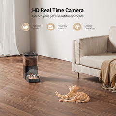 Espelho remote monitoring feeder lets you check meals from anywhere.