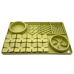 Evenco silicone lick mat green with suction cups promotes mental engagement during meals