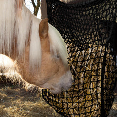 Fabbay mesh hay net safe soft-gums design for comfortable grazing