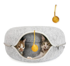 FAMPAWS large cat cave interior for multiple cats and relaxed lounging.
