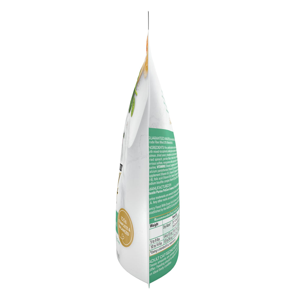 Fancy Feast 100 percent nutrition claim indicating complete balanced nutrition