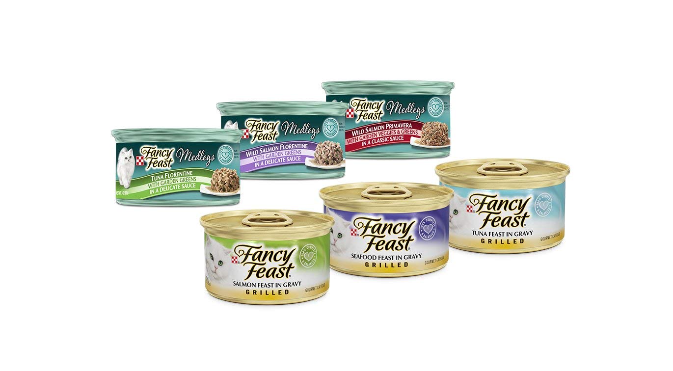 Fresh greens accent in Fancy Feast medleys scene