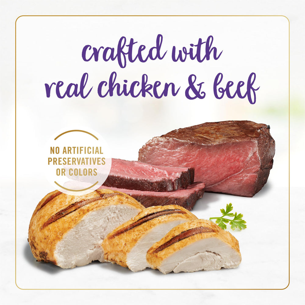 Fancy Feast Gravy Lovers ingredient focus shows high-quality meat in gravy.