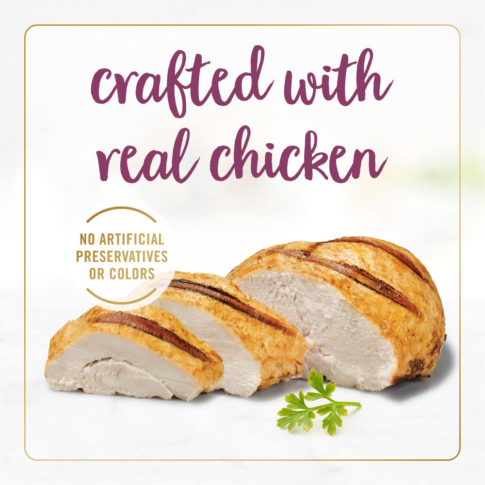 Fancy Feast gravy-texture closeup demonstrates rich, smooth gravy enhancing flavor.