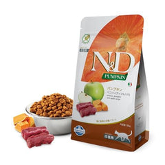 Farmina N&D bag open with kibble spilling, showcasing venison-based formula.