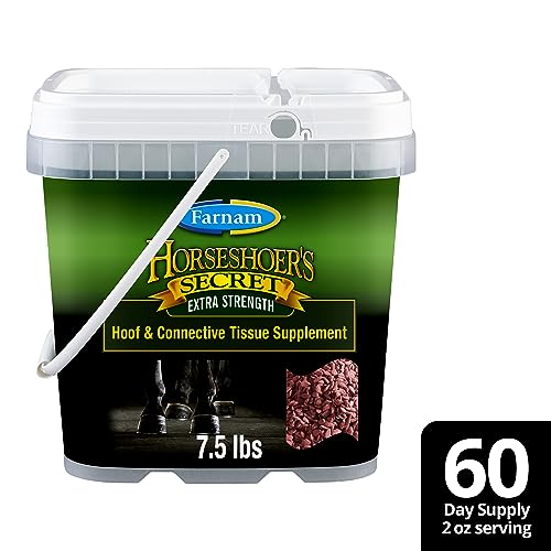 Farnam Horseshoer's Secret Extra Strength in-use horse outdoors—daily hoof health support.