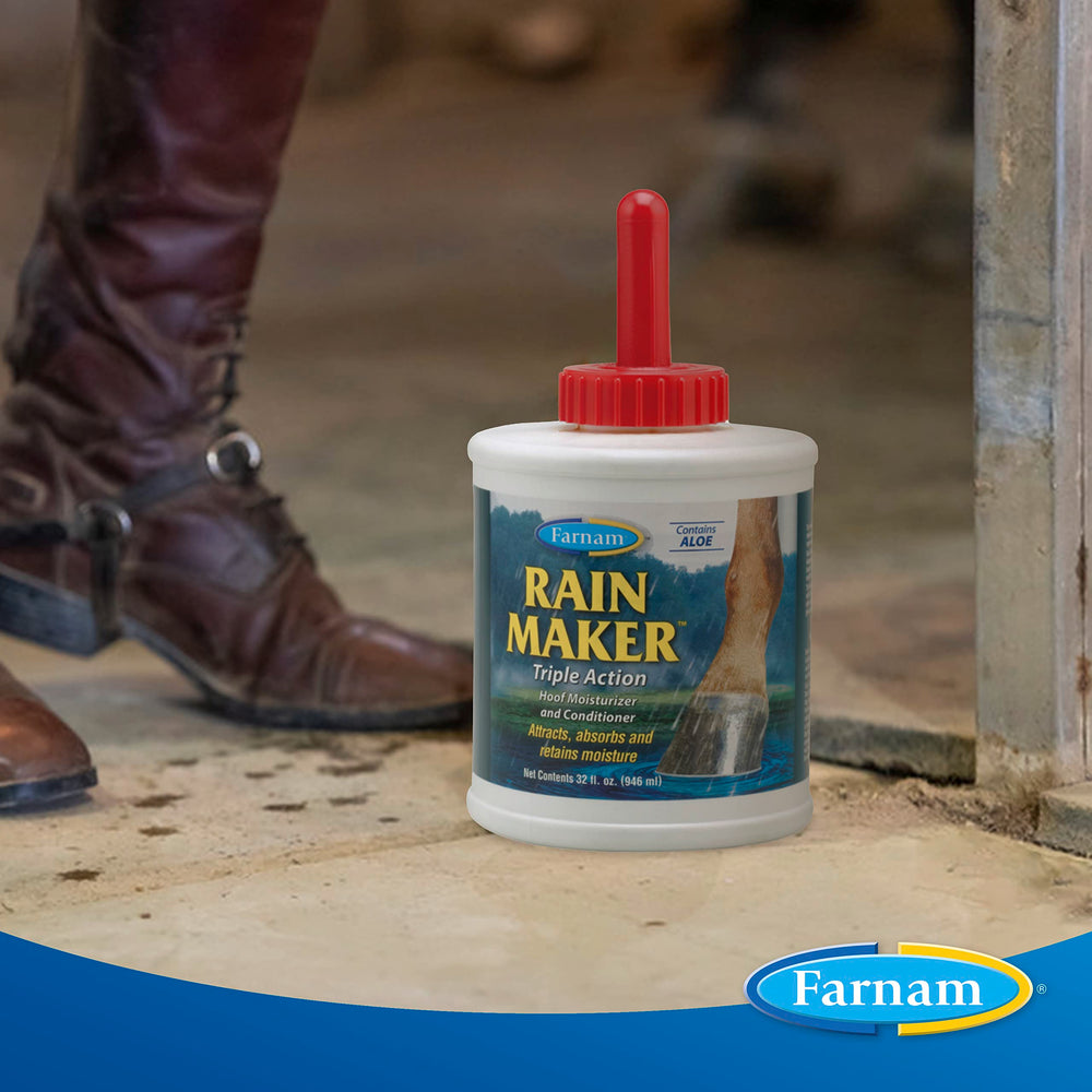 Farnam Rain Maker supports cracked or dry hooves in dusty stables.