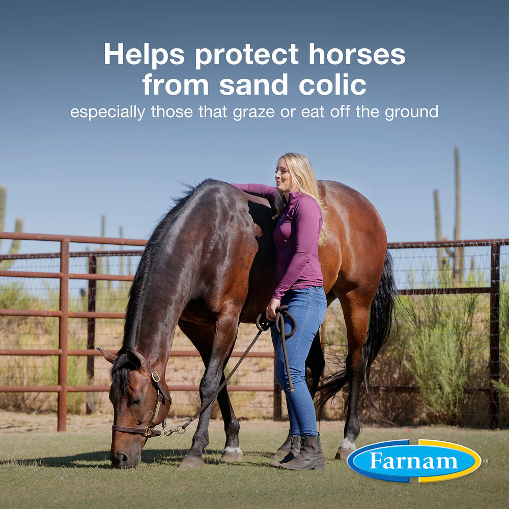 Farnam SandClear crumbles pouring into scoop for easy dosing.