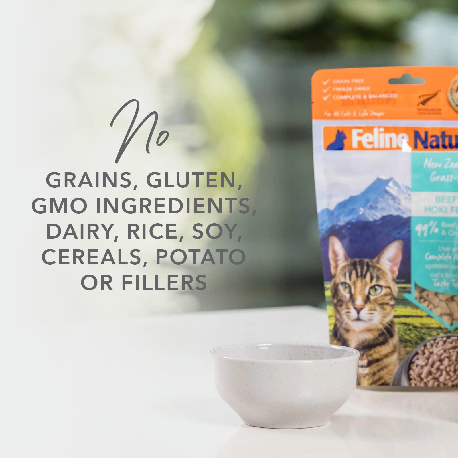 Feline Natural chicken and lamb ingredients highlight whole-prey protein.