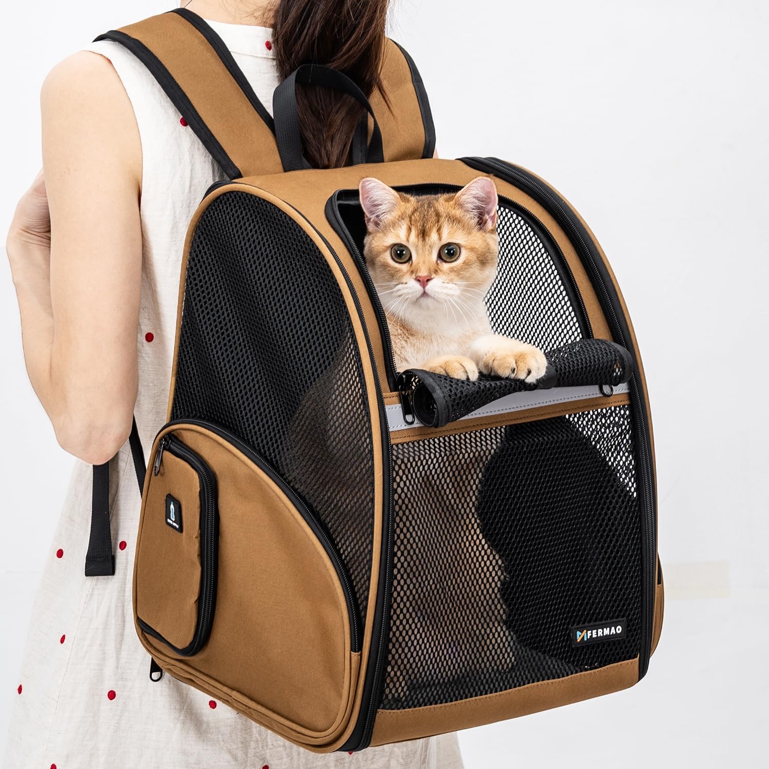FERMAO backpack features steel-frame support for stable movement