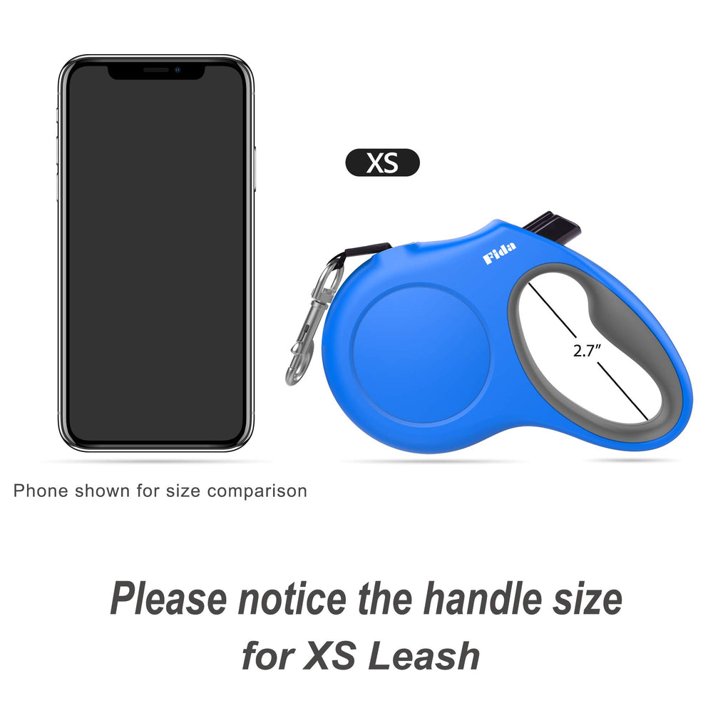 Fida leash demonstrating thumb control for easy distance adjustment.