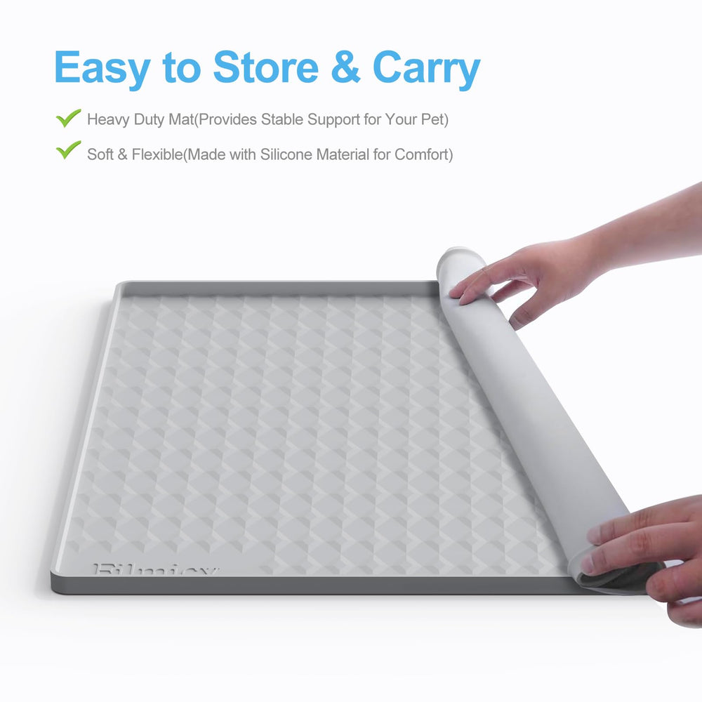 Filmicy square potty tray doubles as a simple, protective home surface.