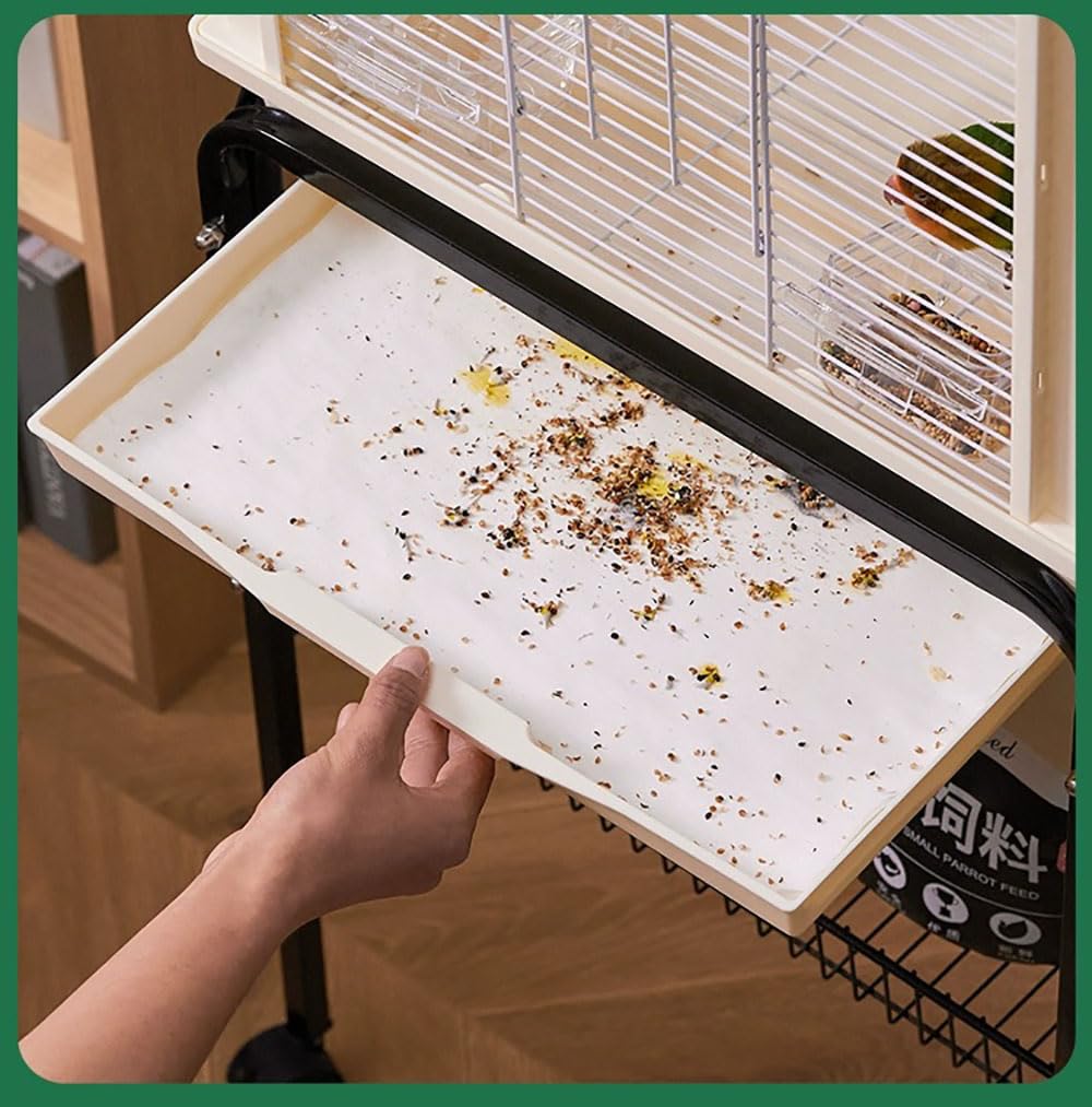 Firdnyohs disposable liner keeps cage trays tidy between replacements.