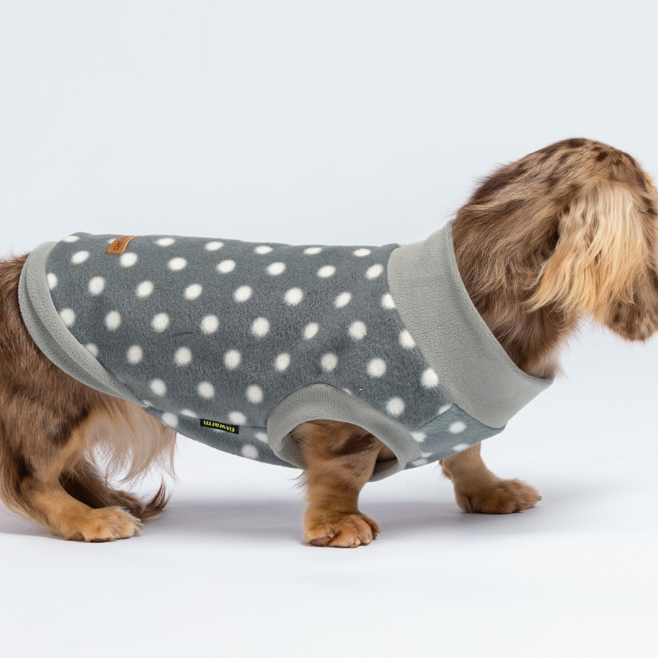 Close-up of soft polyester fleece fabric from Fitwarm for comfort