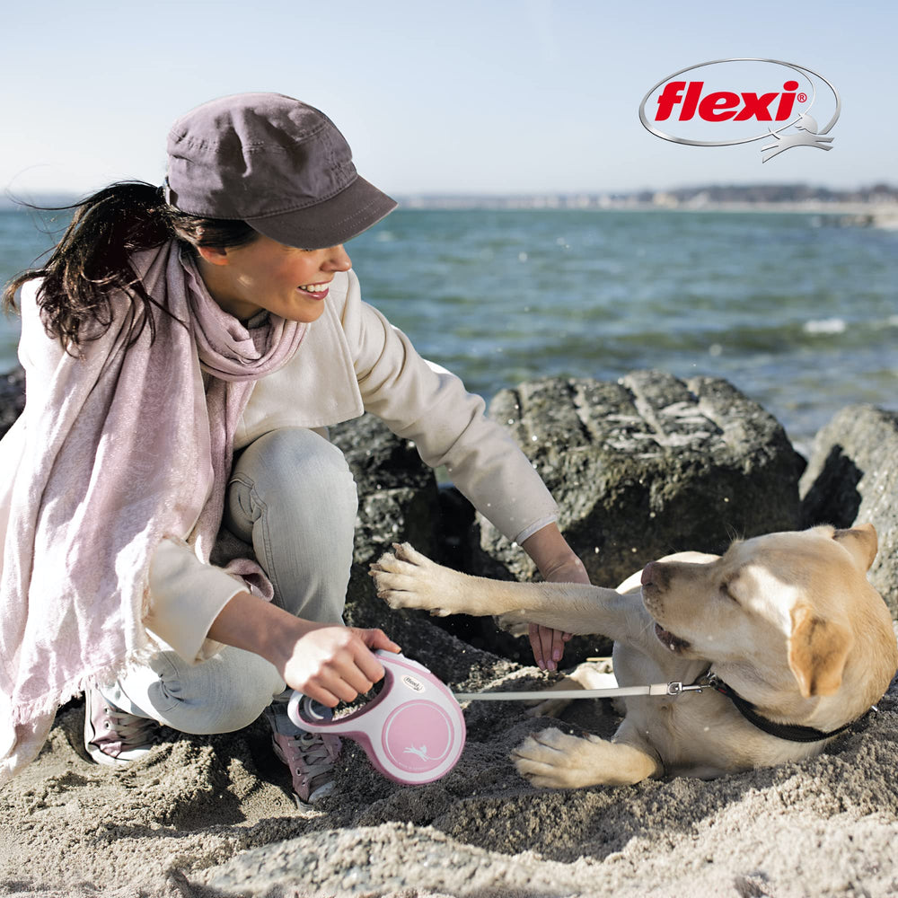 FLEXI German-made craftsmanship signals durable leash for daily adventures