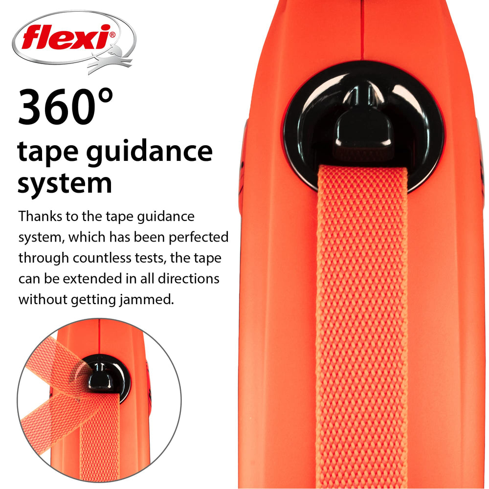 FLEXI Xtreme leash ideal for streets near traffic, with controlled extension.