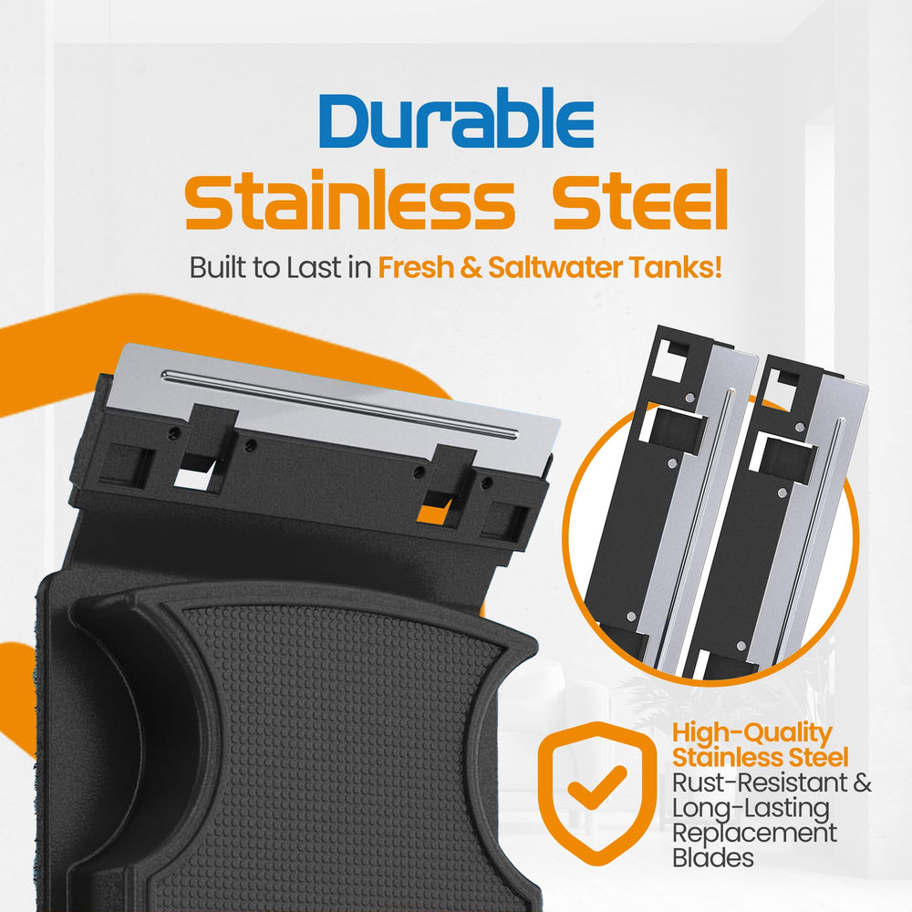 Flipper Standard blade pack 2 underwater use image demonstrates glass tank cleaning efficiency.