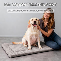 Fogkiss dog bed mat inside crate demonstrates secure placement and tidy corners.