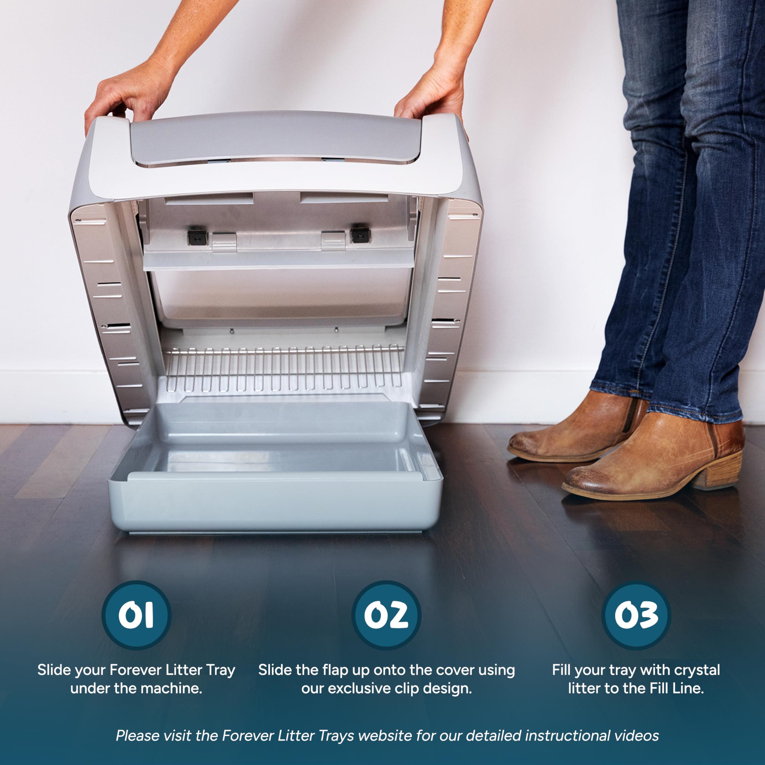Forever Litter Tray easy-clean-design image shows wipe-down friendly surface