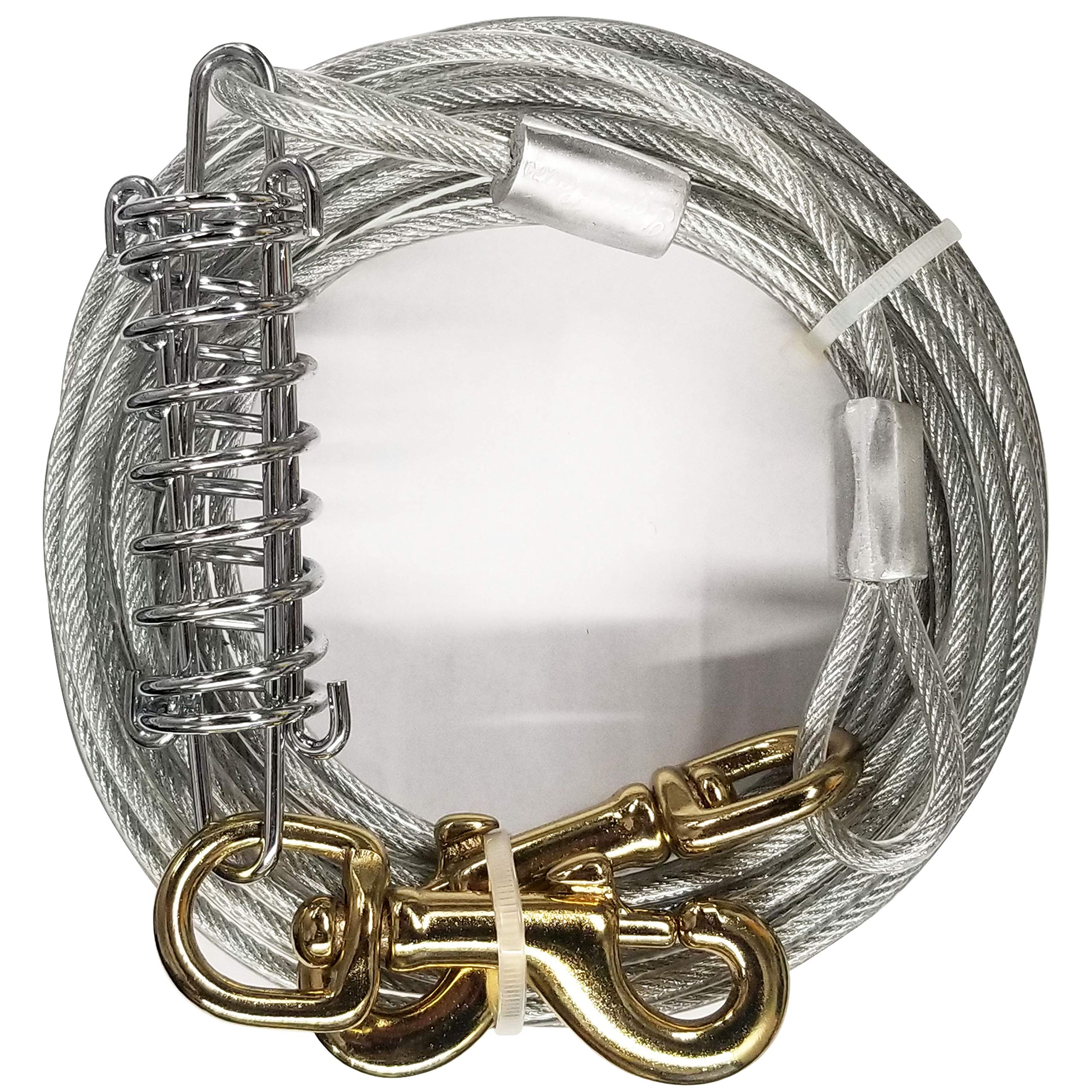 Four Paws Heavy Weight Tie Out Cable in yard keeps dog safely exploring