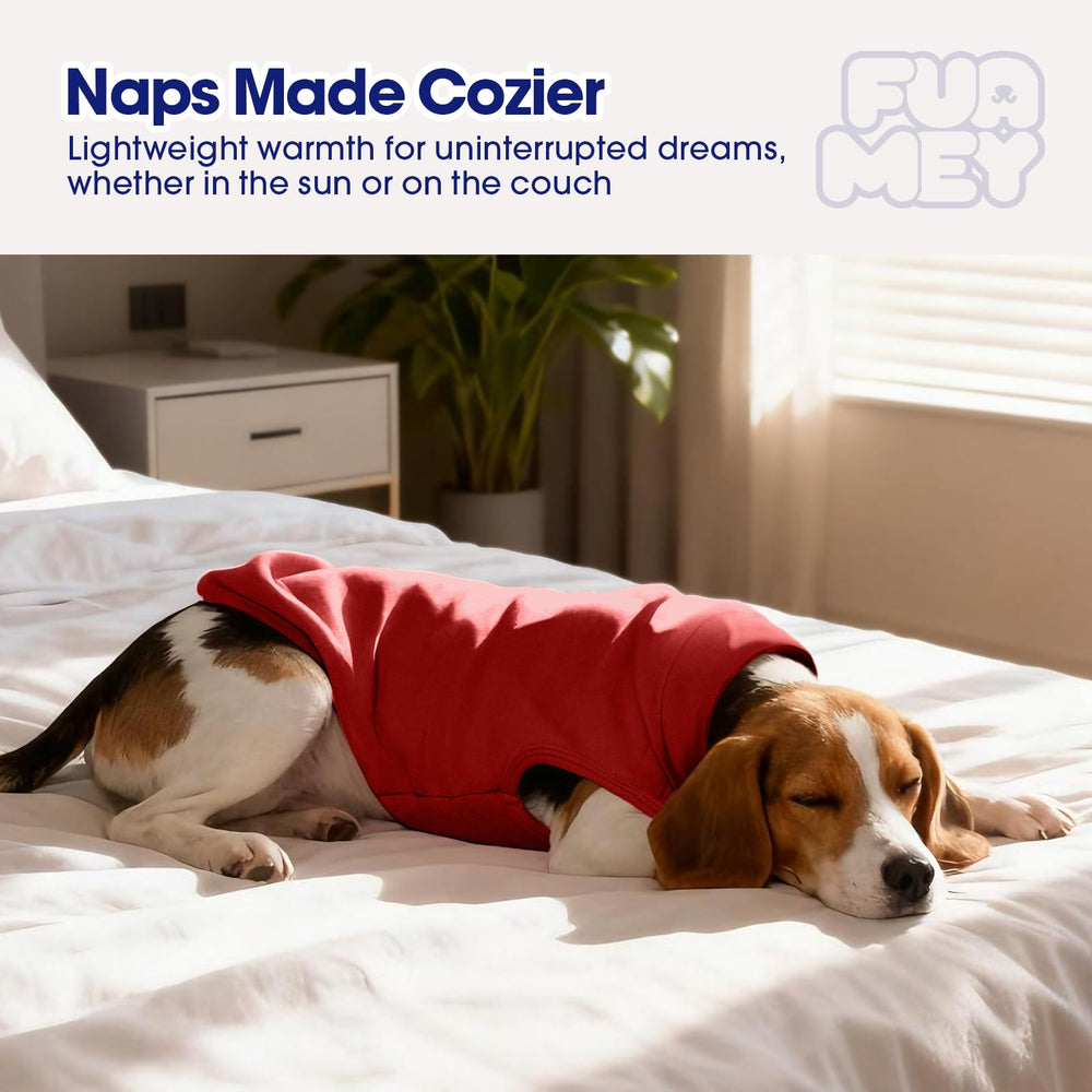 FUAMEY stand-up collar shields the neck from wind during outdoor adventures