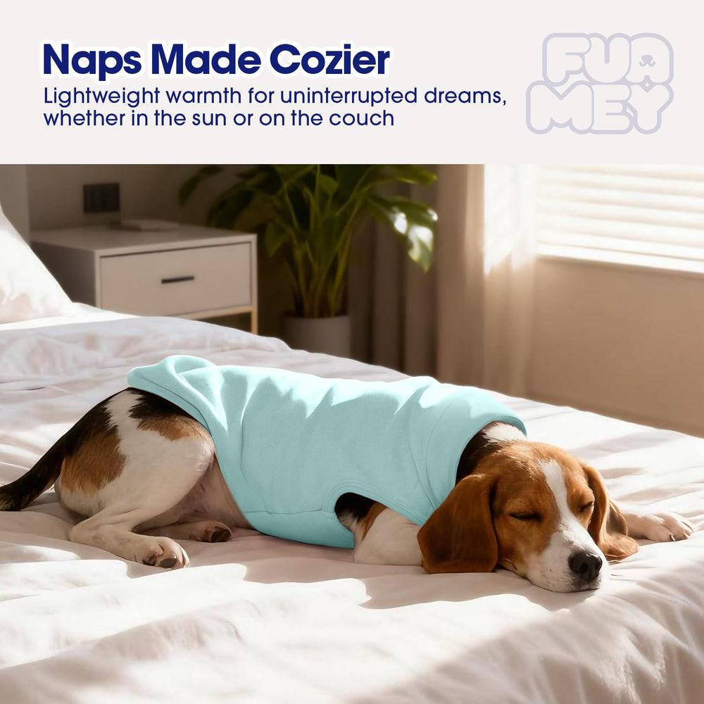 FUAMEY stand-up collar adds extra warmth and neck protection in chilly weather.