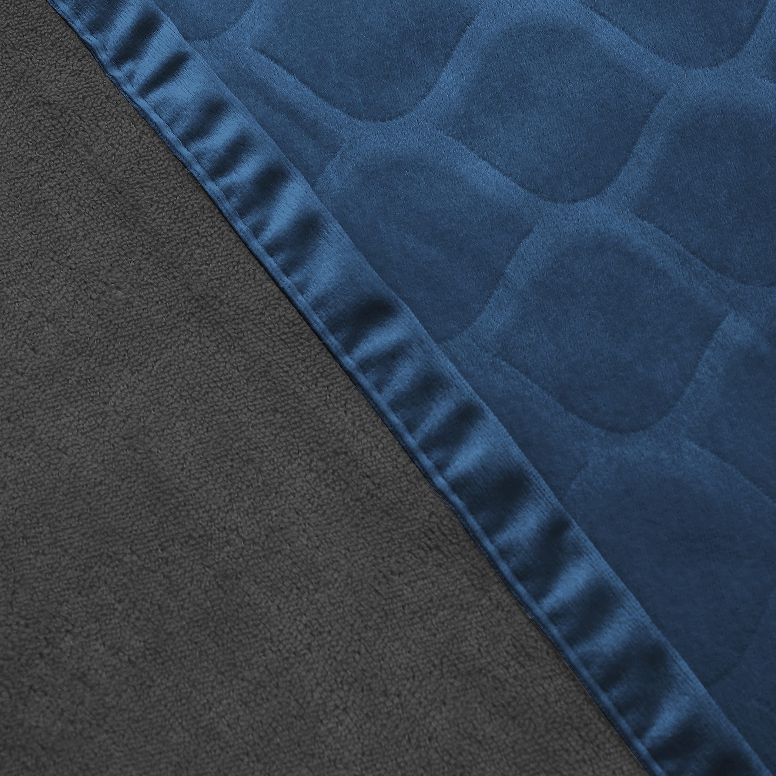 Fuguitex size options banner shows 40x60 to 80x102 for versatile rooms.