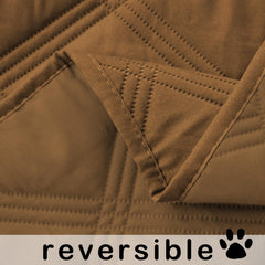 Fuguitex waterproof dog blanket travel bag demonstrates easy transport and quick setup.