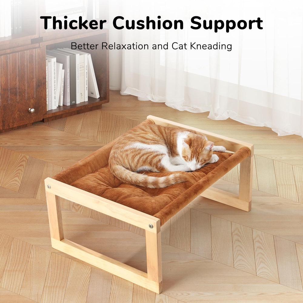 FUKUMARU cat on bed demonstrating elevated design for easy access