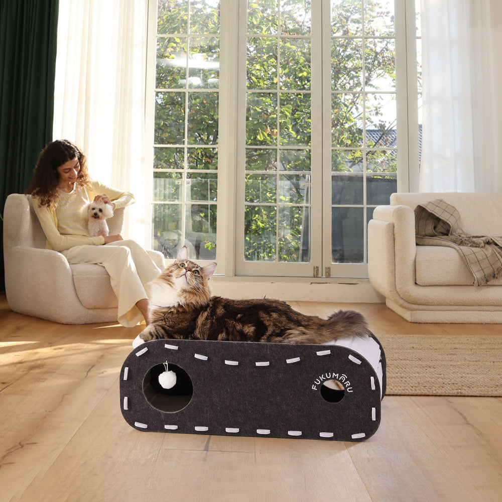 FUKUMARU cat bed easy cleaning grey surface resists hair and dust.
