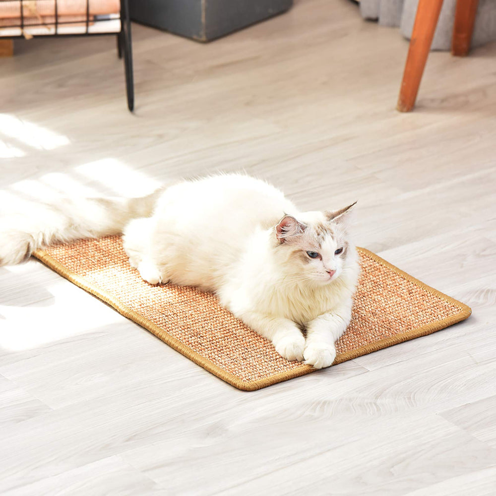 FUKUMARU eco friendly sisal cat scratcher mat designed for biodegradable use.
