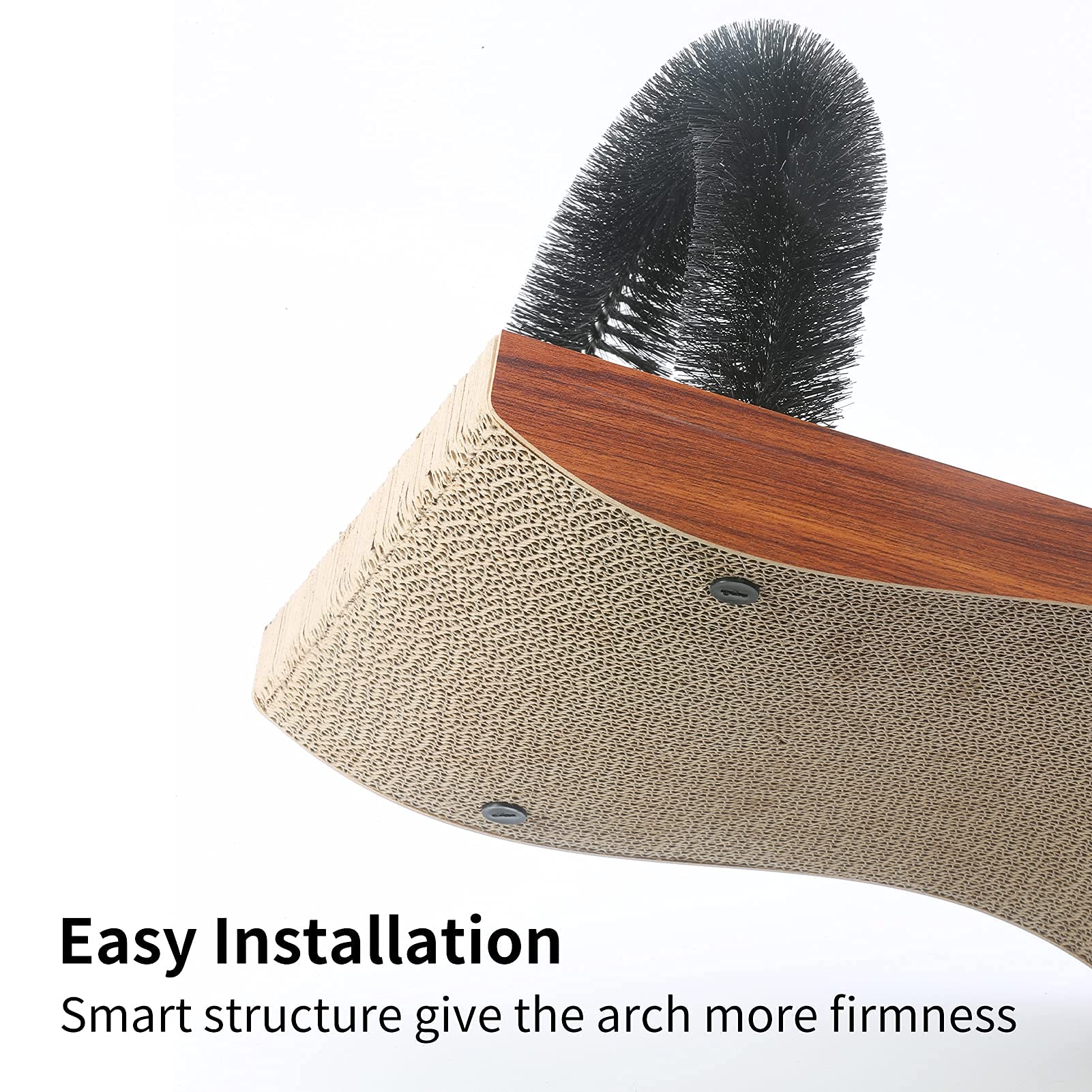 FUKUMARU eco-friendly scratching pad offers two-sided use.