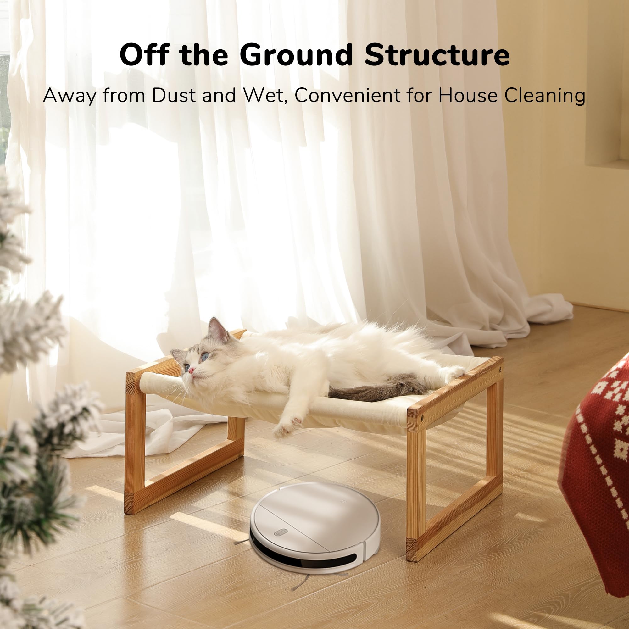 FUKUMARU elevated view design lets cats survey surroundings safely.
