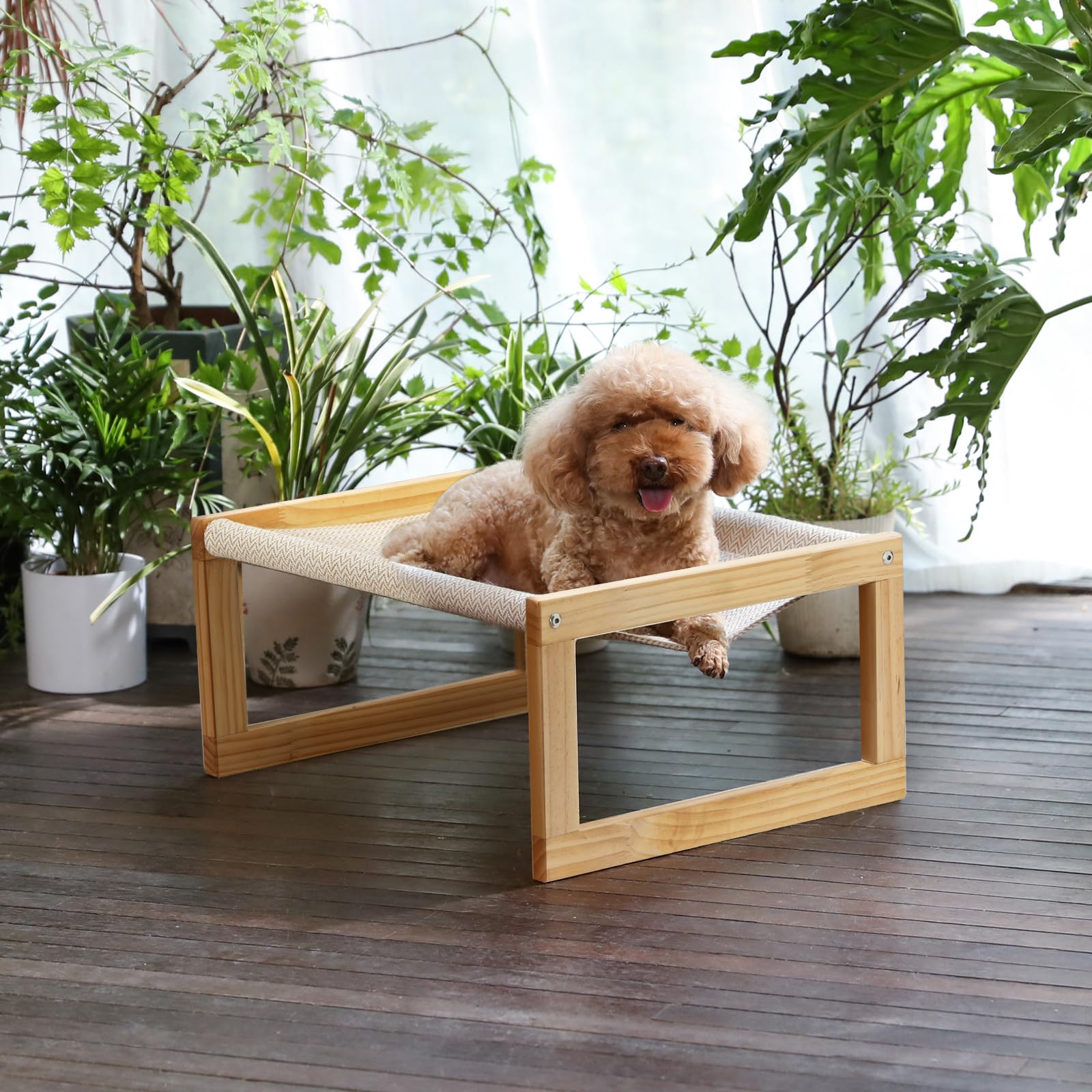 FUKUMARU indoor outdoor raised bed fits various spaces.