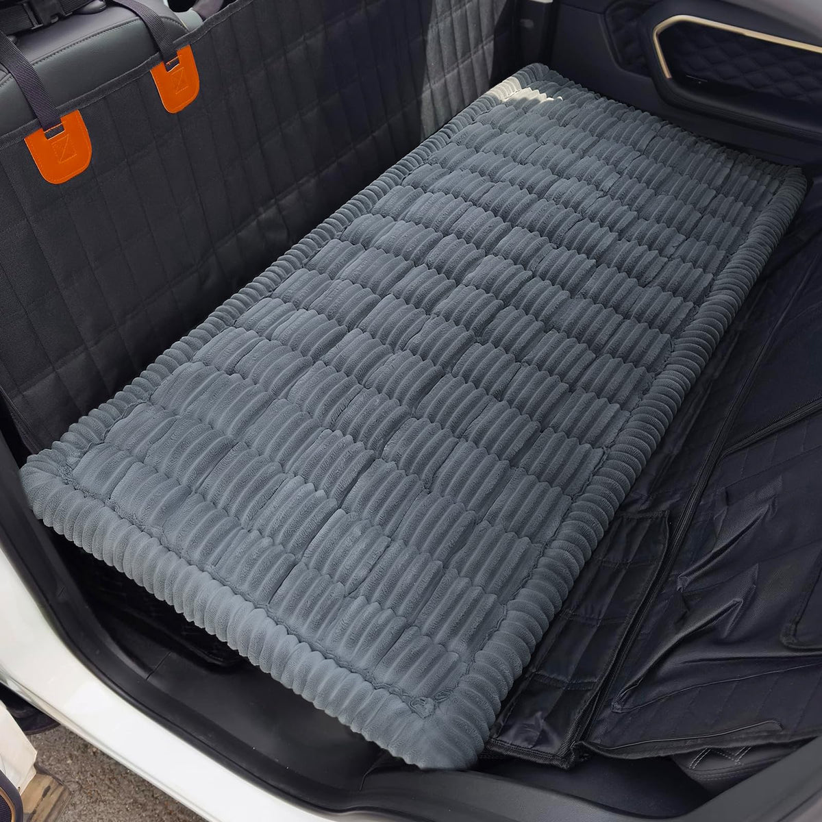 Fulltour dog car seat cover back seat anti-slip keeps pets secure on the road